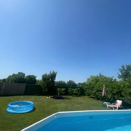 Lokal Za Zurke, Slavlja I Rodjendane *