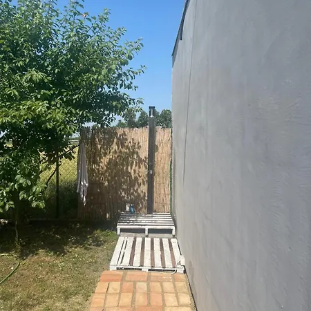 Holiday home Lokal Za Zurke, Slavlja I Rodjendane *